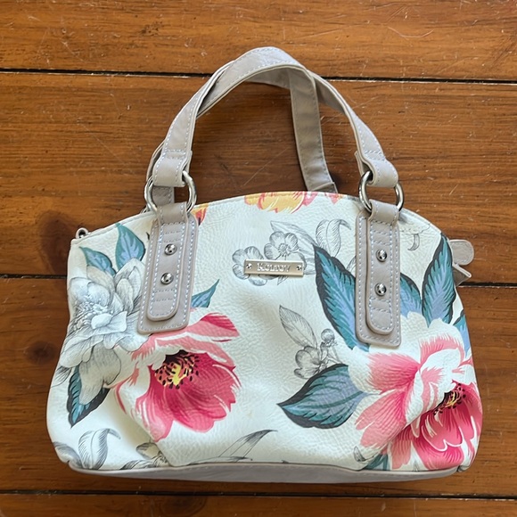 Floral crossbody bag (small with multiple storage pockets and zipper closure) - Picture 1 of 6